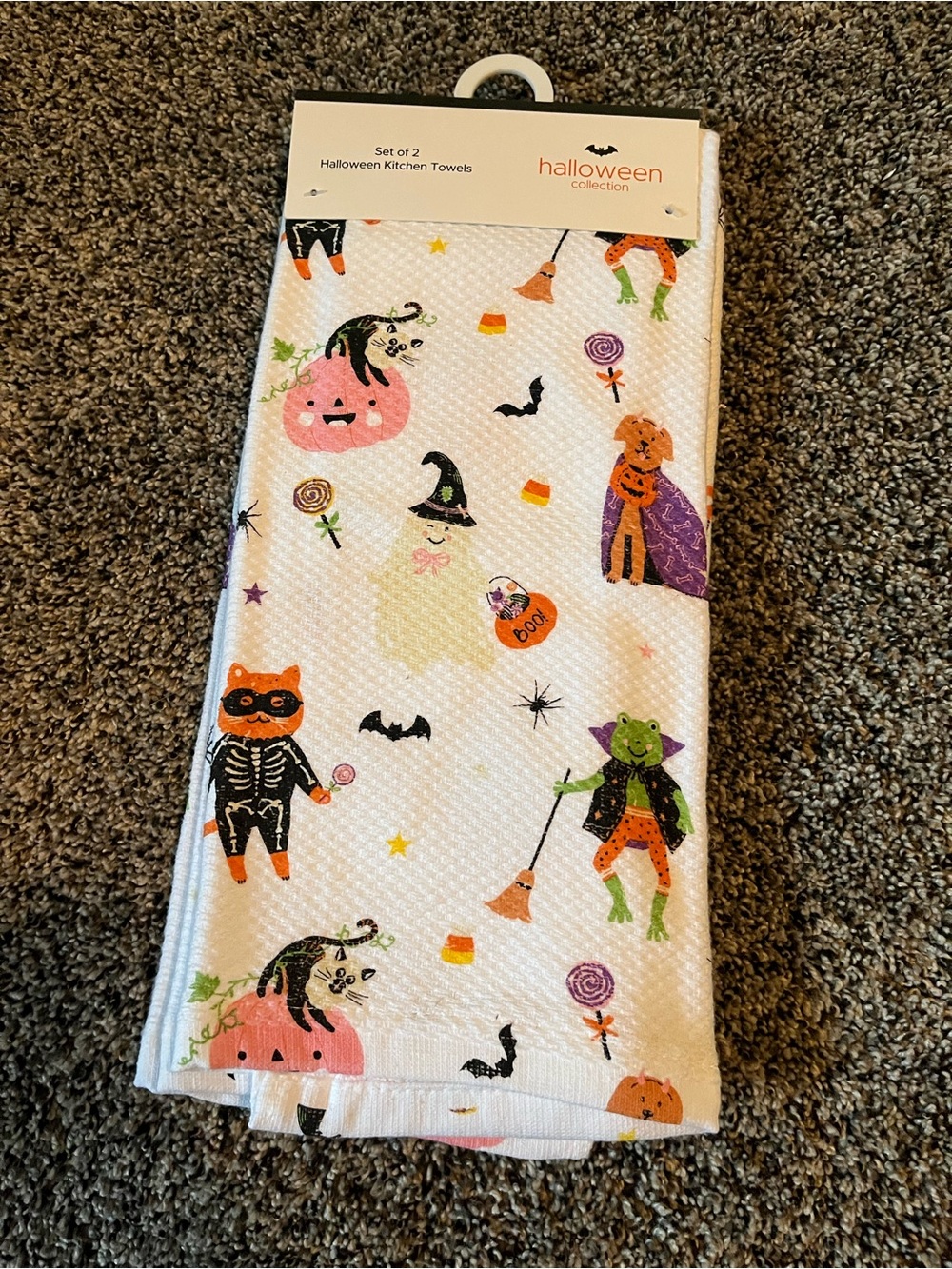 Halloween set of 2 kitchen hand towels